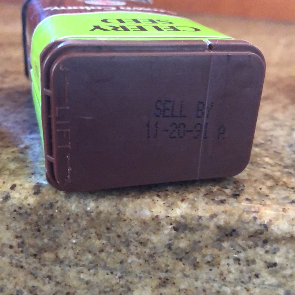 Vintage Crown Colony (Safeway) & Schilling Spice Tin Set of 5 (1977-1992) - Picture 7 of 13